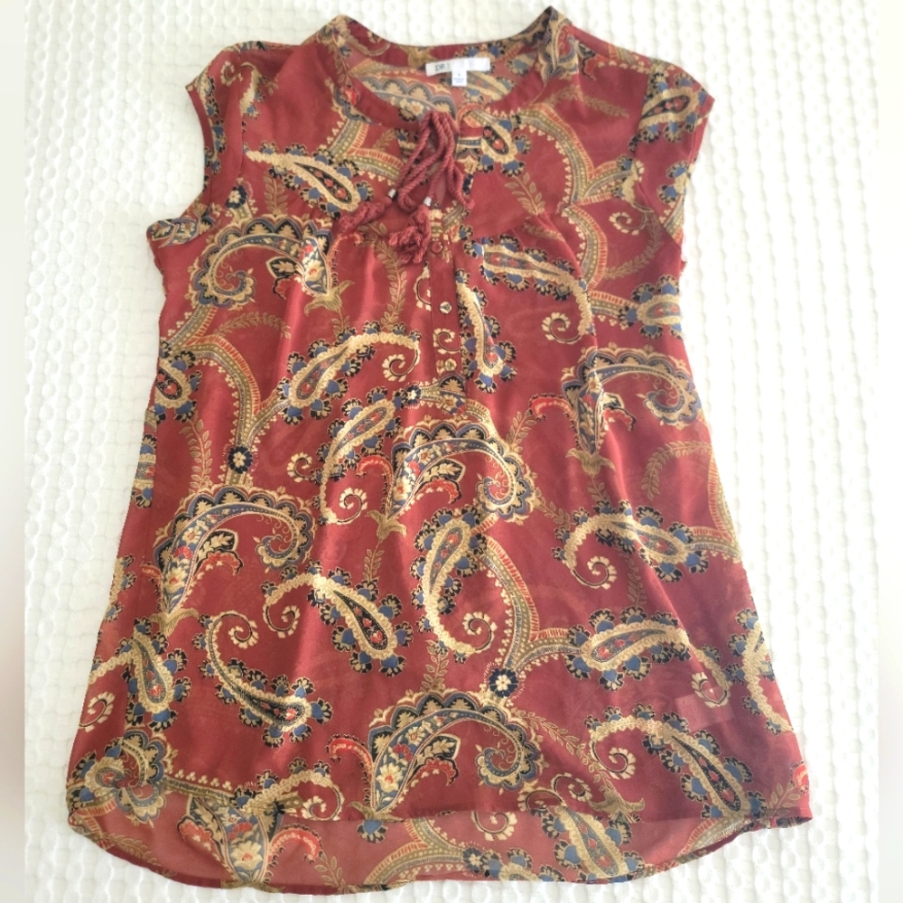 Dr 2 Button Sleeveless Blouse Business Casual